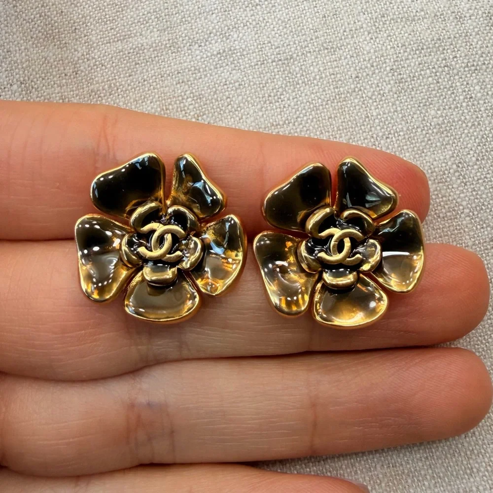 🤎 Chanel Camellia CC Flower Earrings ✨🤎